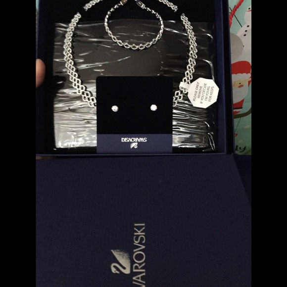 Set necklace, bracelet and earrings - Picture 2 of 2